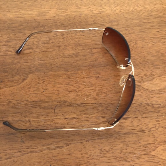 Max Studio Women’s Sunglasses - Picture 7 of 7